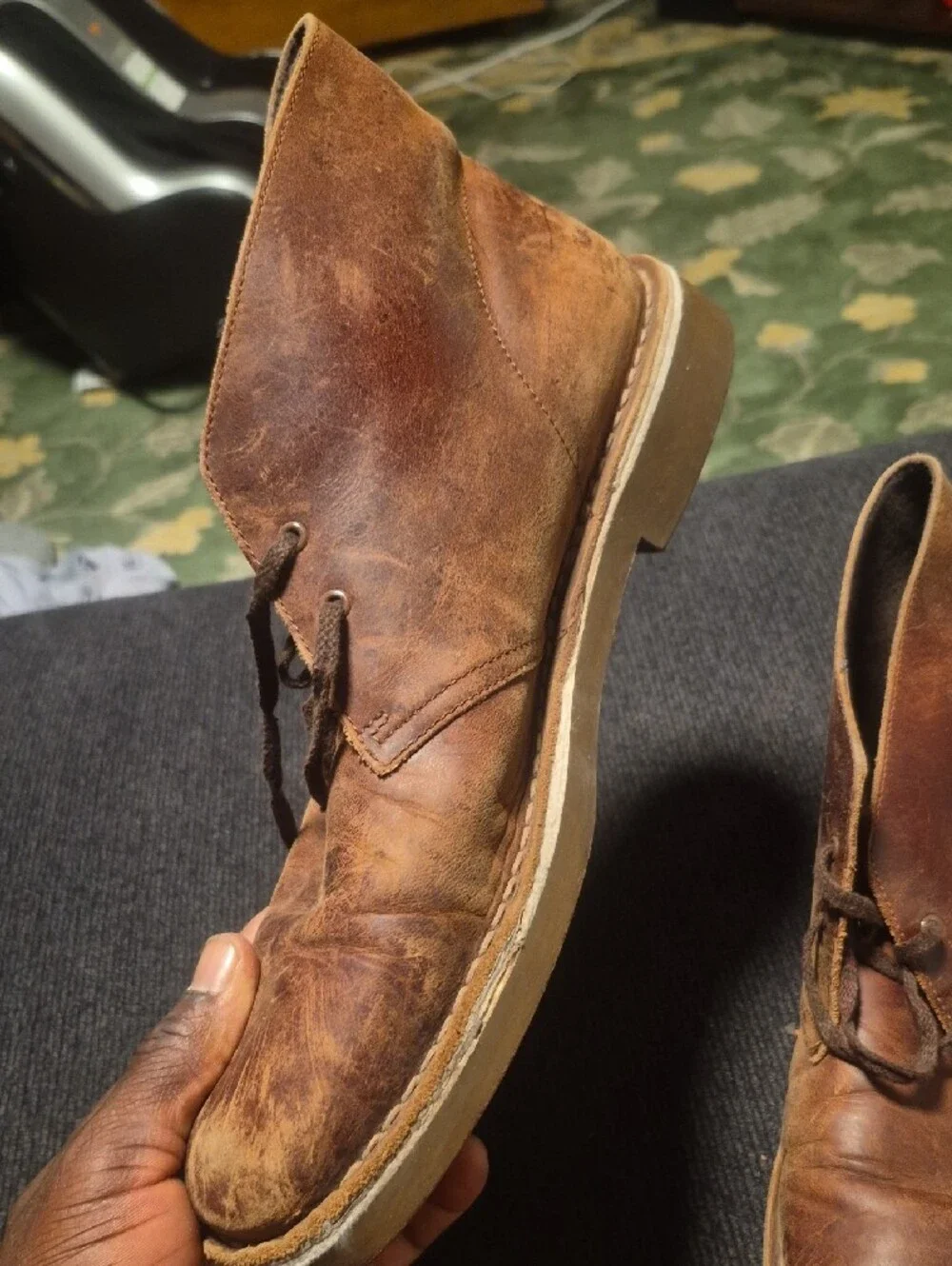 Clarks Men's Brown Leather Chukka Boots